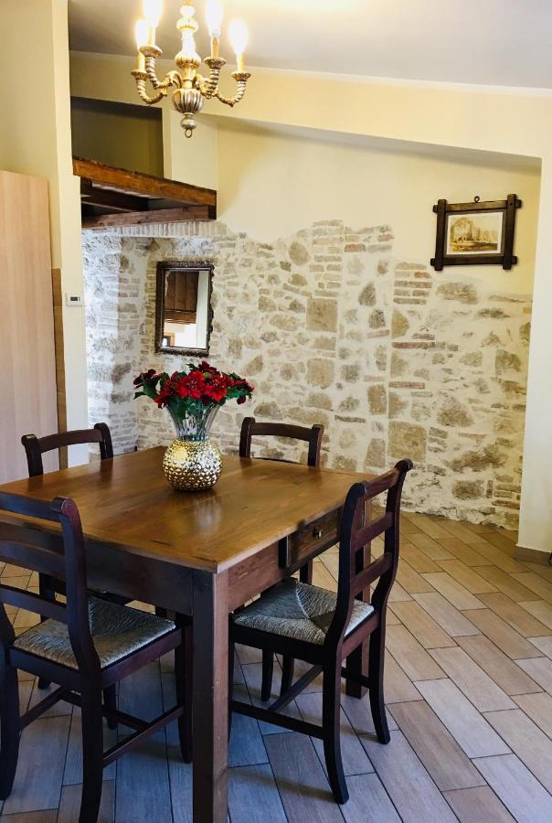 Ferienwohnung L'arciere Celano Exterior foto